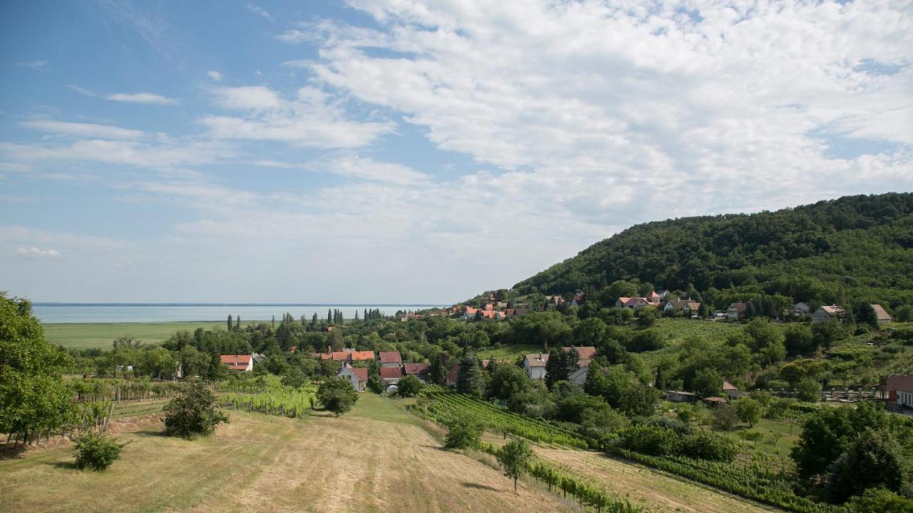 Kardos Villa Szigliget Exterior photo